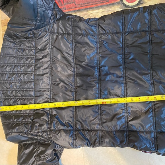 Cabela’s Lightweight Puffer/Windbreaker Black Jacket with Magenta Trim! Medium! - Picture 12 of 15